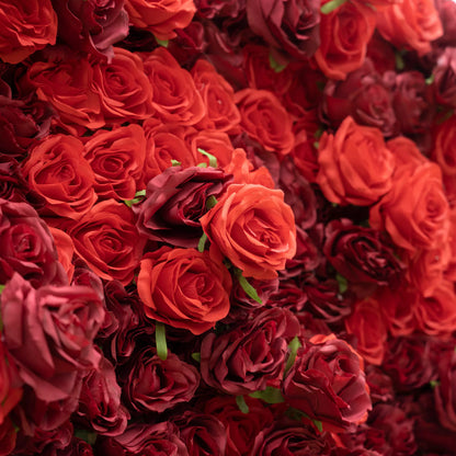 Valar Flowers Roll Up Stoff Künstliche Blumen wand Crimson Krönung: Eine regale Reihe roter Rosen, die Romantik und Reverence-VF-172 ausstrahlen