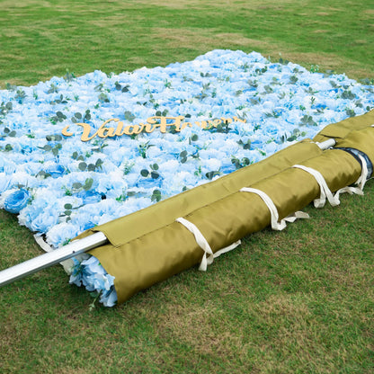 Valar Flowers Azure Anbetung: Ein bezauberndes Ballett aus gemischten blauen und weißen grünen Blüten blüten und flüsternden Wellen mit Blumen wand VF-067