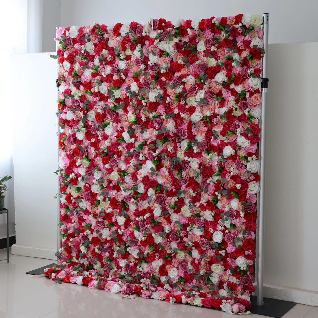 Valar fleurs Roll Up tissu artificiel Palissandre rouge Roses et Roses blanches avec Camo vert feuillesFleur mur mariage toile de fond, décor de fête Floral, événement photographie-VF-008