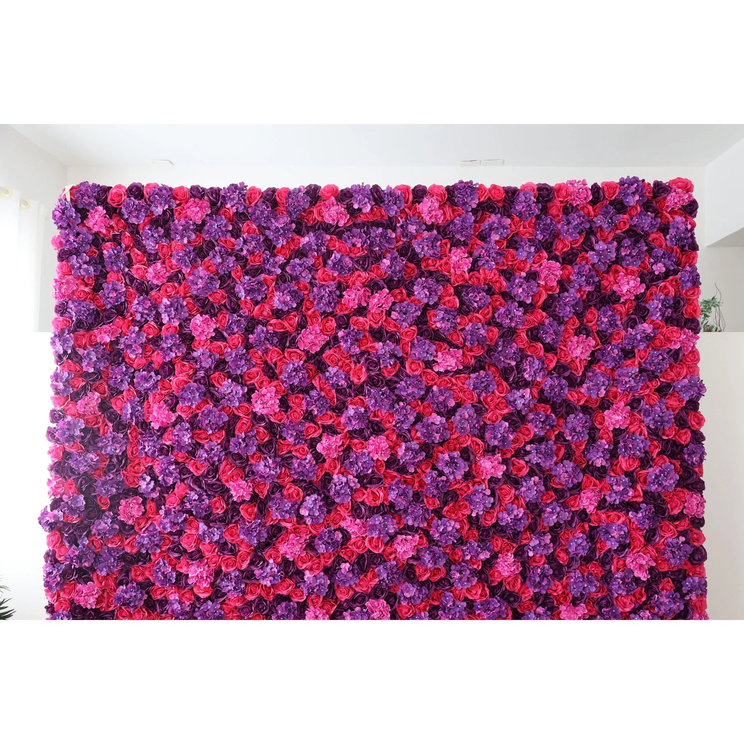 Valar Flowers Künstlicher Blumenwand hintergrund: Das leidenschaft liche Spektrum-Ein faszinierendes Medley aus tiefen Roten und Purples-VF-273-2