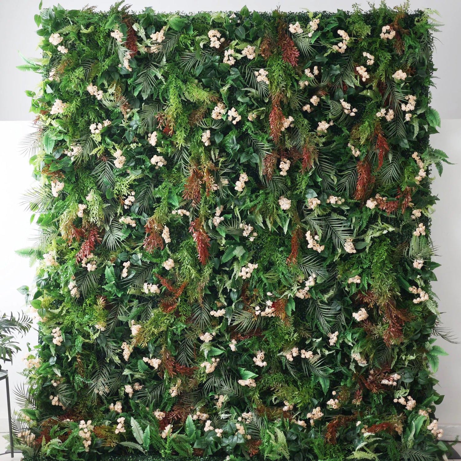 Valar Flowers Lush Tropical Forest Wall with Delicate Ivory Blooms: Dive into Nature&