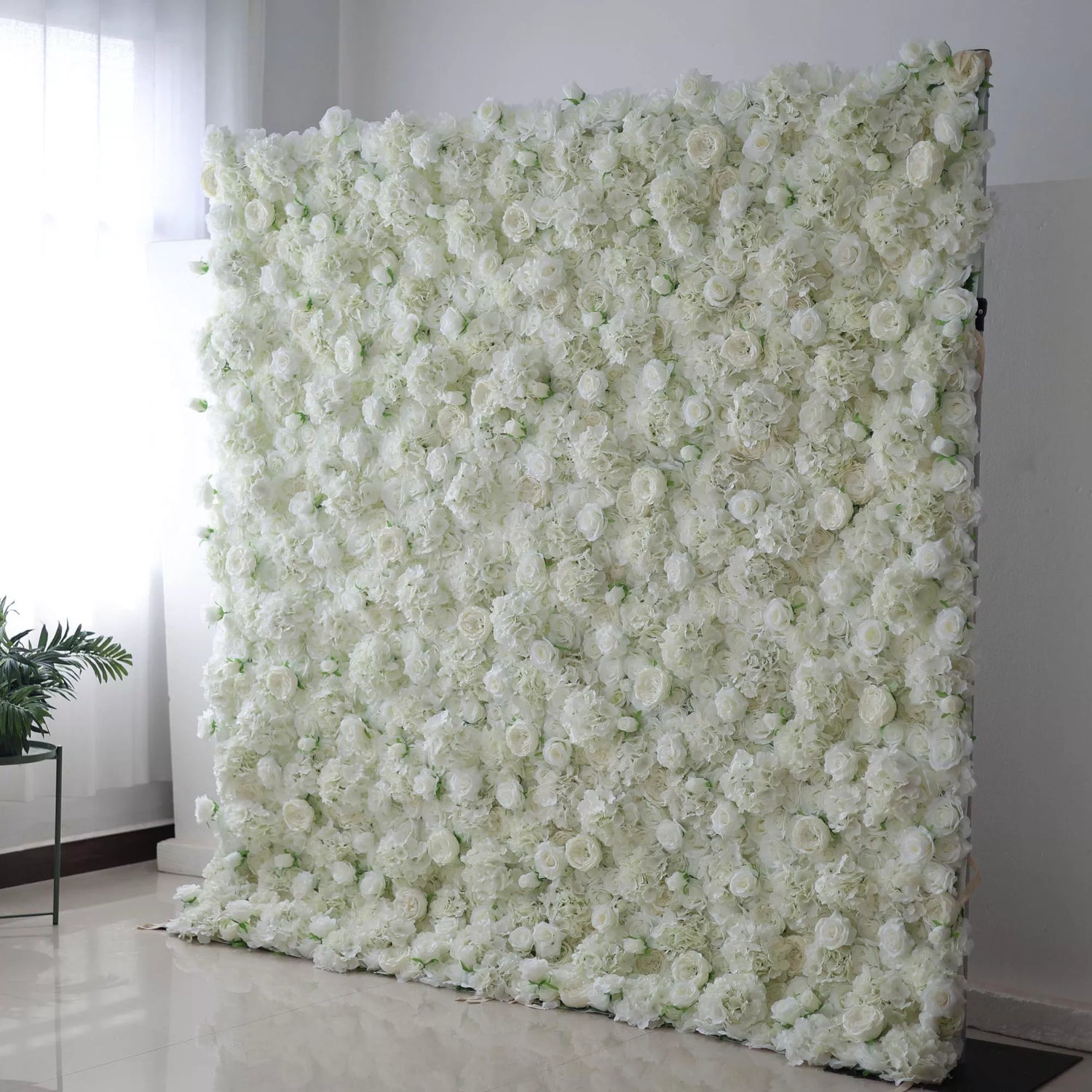 Les fleurs de Valar dévoile: Élégance blanche éthérée-Un mur de fleurs en tissu artificiel majestueux dégoulinant de Blossoms-VF-210 blanc pur