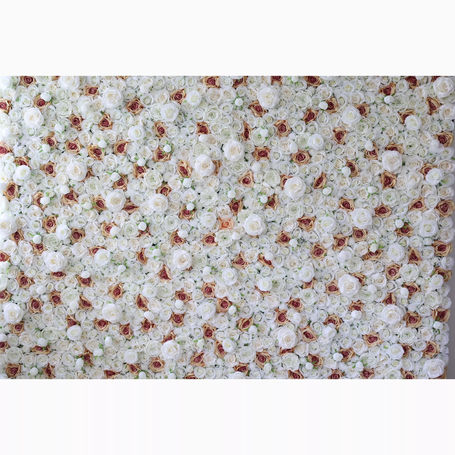 Valar Flowers dévoile : Elysian Meadows - Un mélange majestueux de roses en tissu blanc et pêche clair - Mur floral par excellence pour les mariages, les célébrations et les décors intérieurs sophistiqués - VF-218