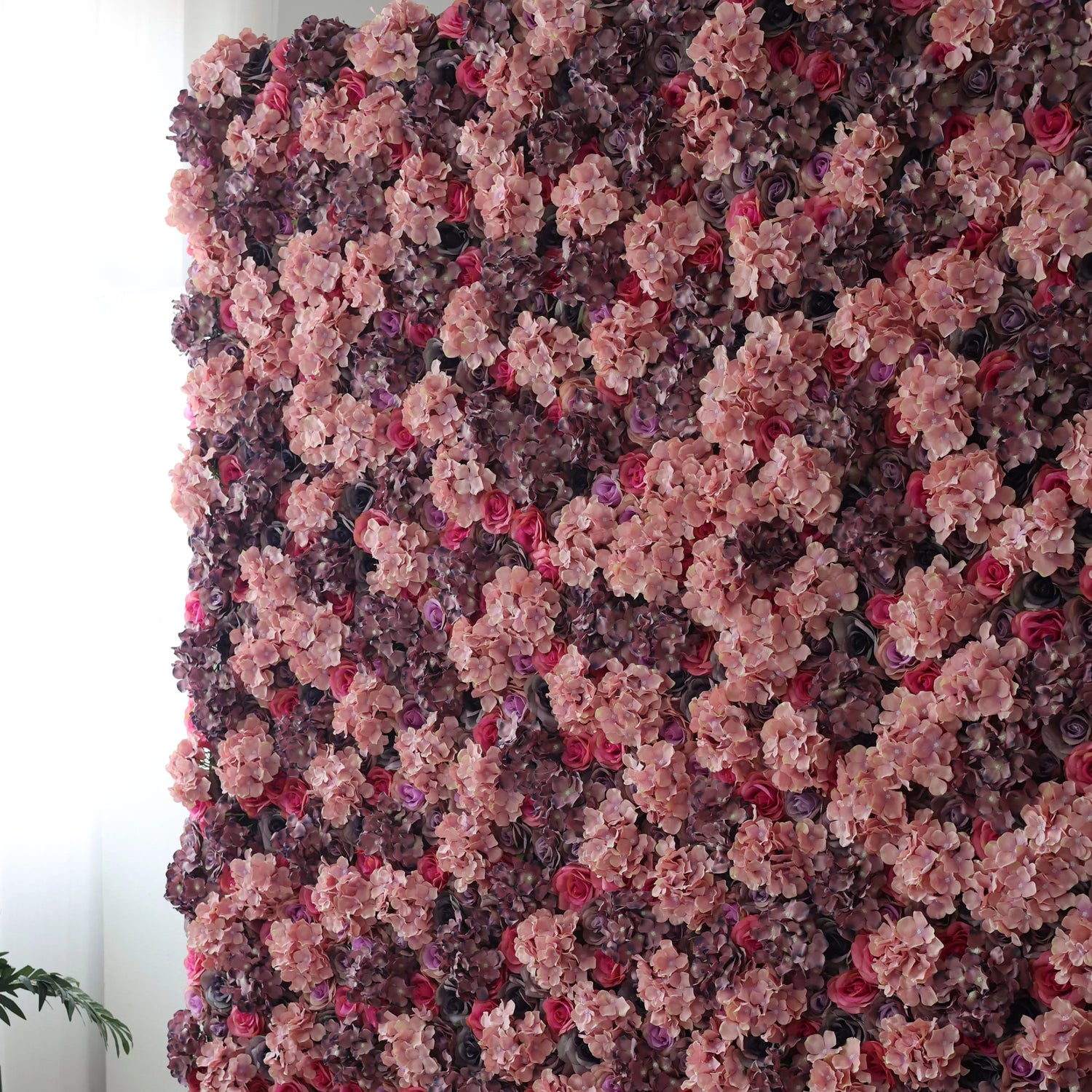 Valar Fleurs Roll Up Artificial Flower Wall Backdrop: Ensemble Rose Blush-Des événements romantiques aux Corners-VF-230 tranquils