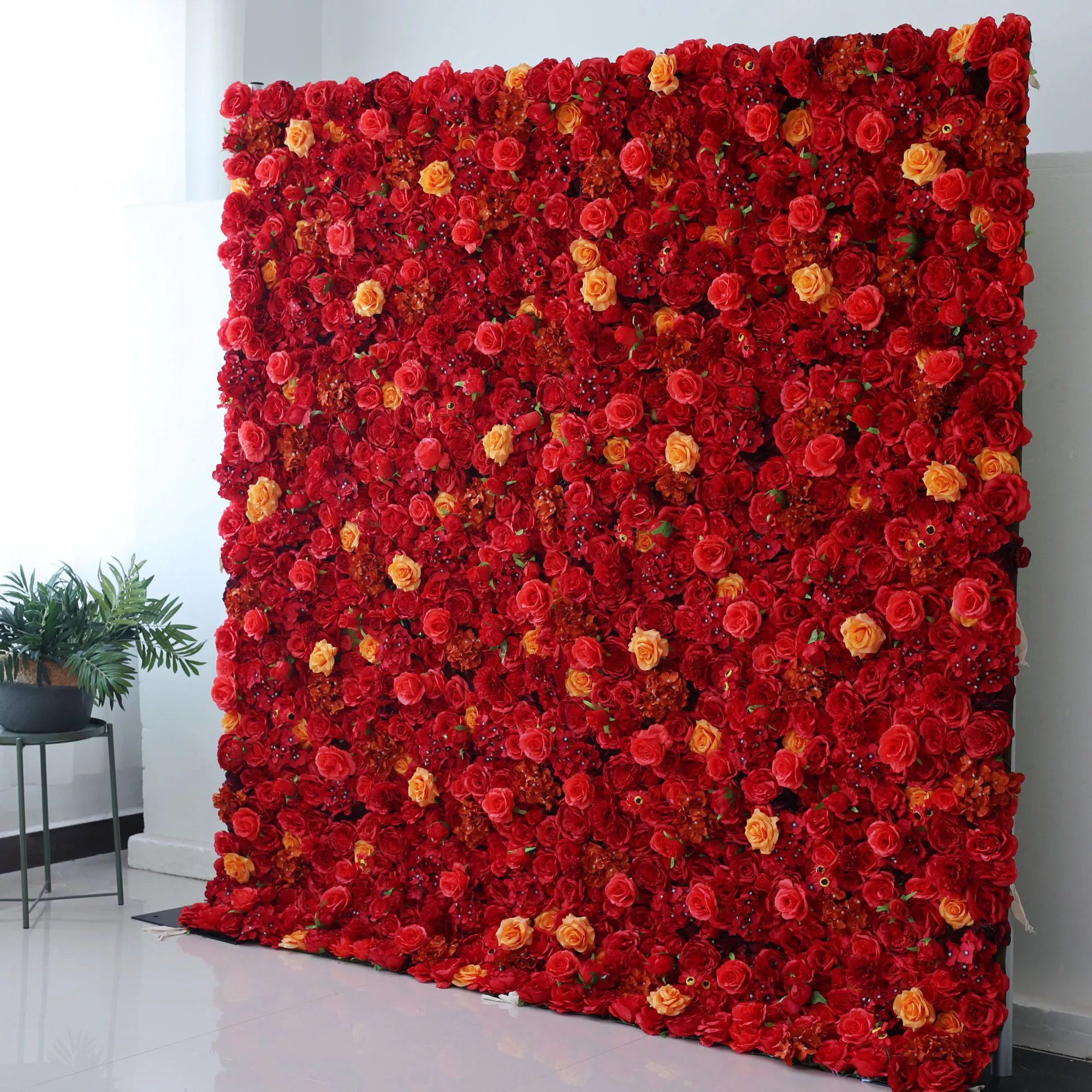 ValarFlowers Artificial Floral Wall Backdrop: Esplendor Vermelho Radiante - O Pináculo Apaixonado da Elegância Floral-VF-245