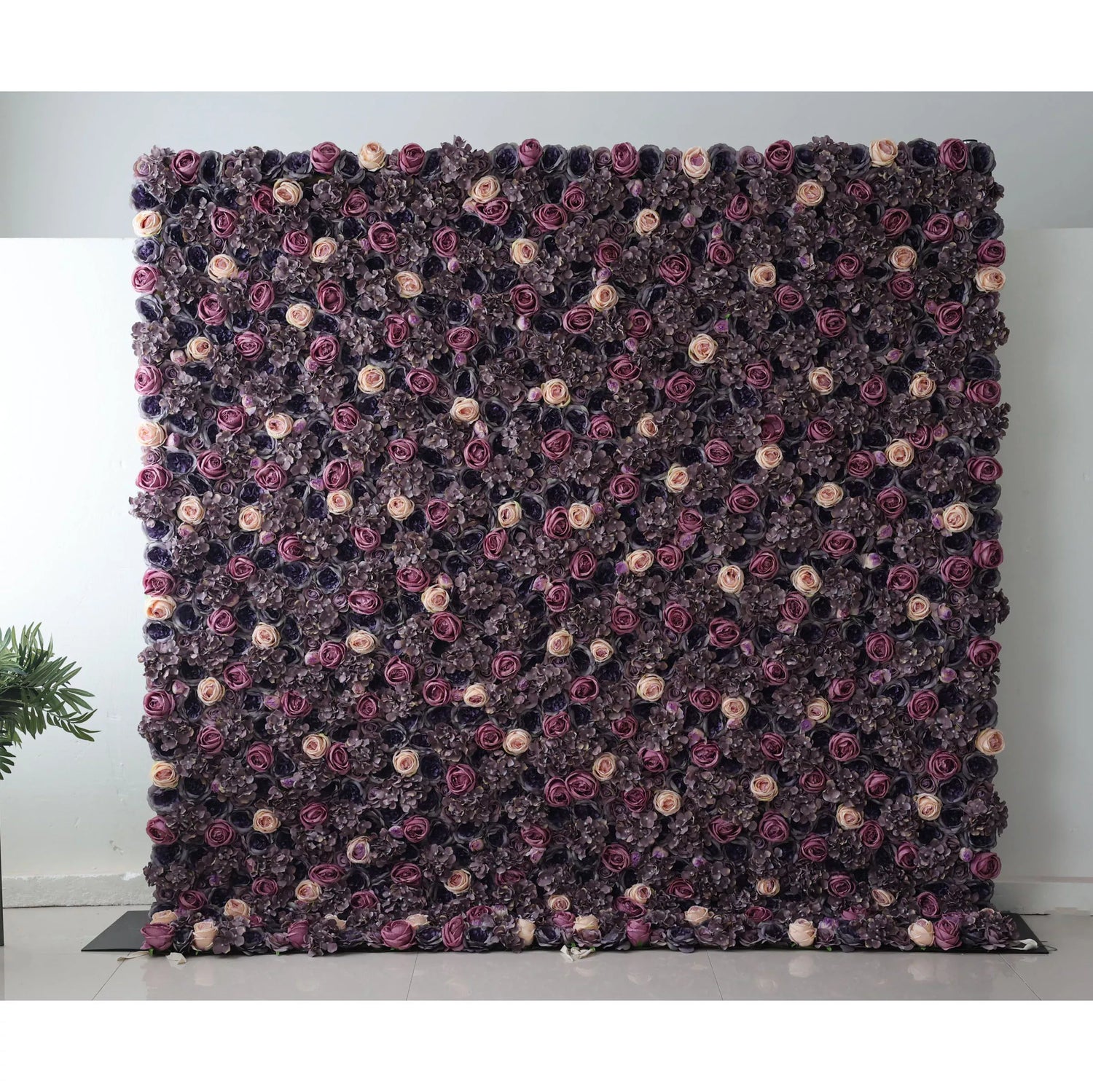 ValarFlowers Artificial Floral Parede Fundo: Regal Roses Reverie - Um Labirinto Luxuoso de Lavanda e Lilás Tons-VF-247