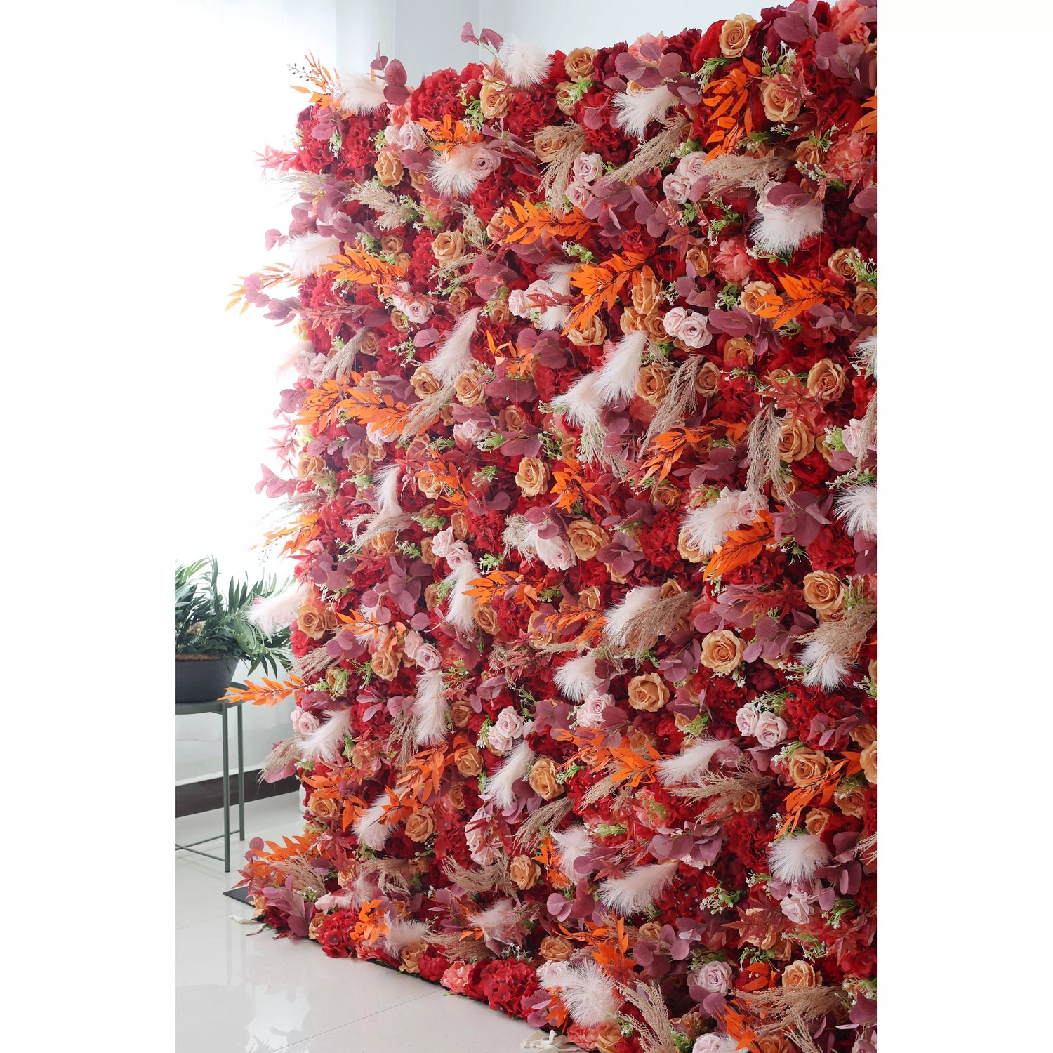 ValarFlowers Toile de fond murale florale artificielle : Fleurs ardentes - Palette de la Passion &amp; Fantaisie des plumes-VF-251