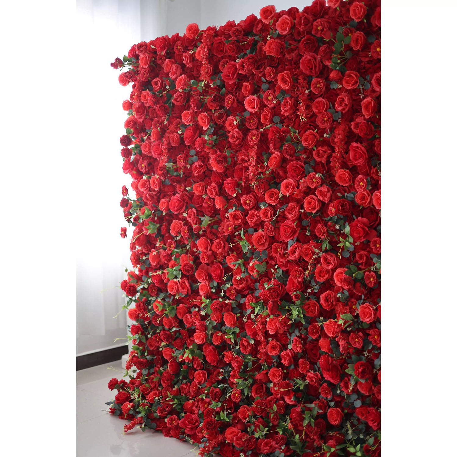 ValarFlowers Toile de fond murale florale artificielle : L’enlèvement de la Rose rouge - Passion personnifiée-VF-279