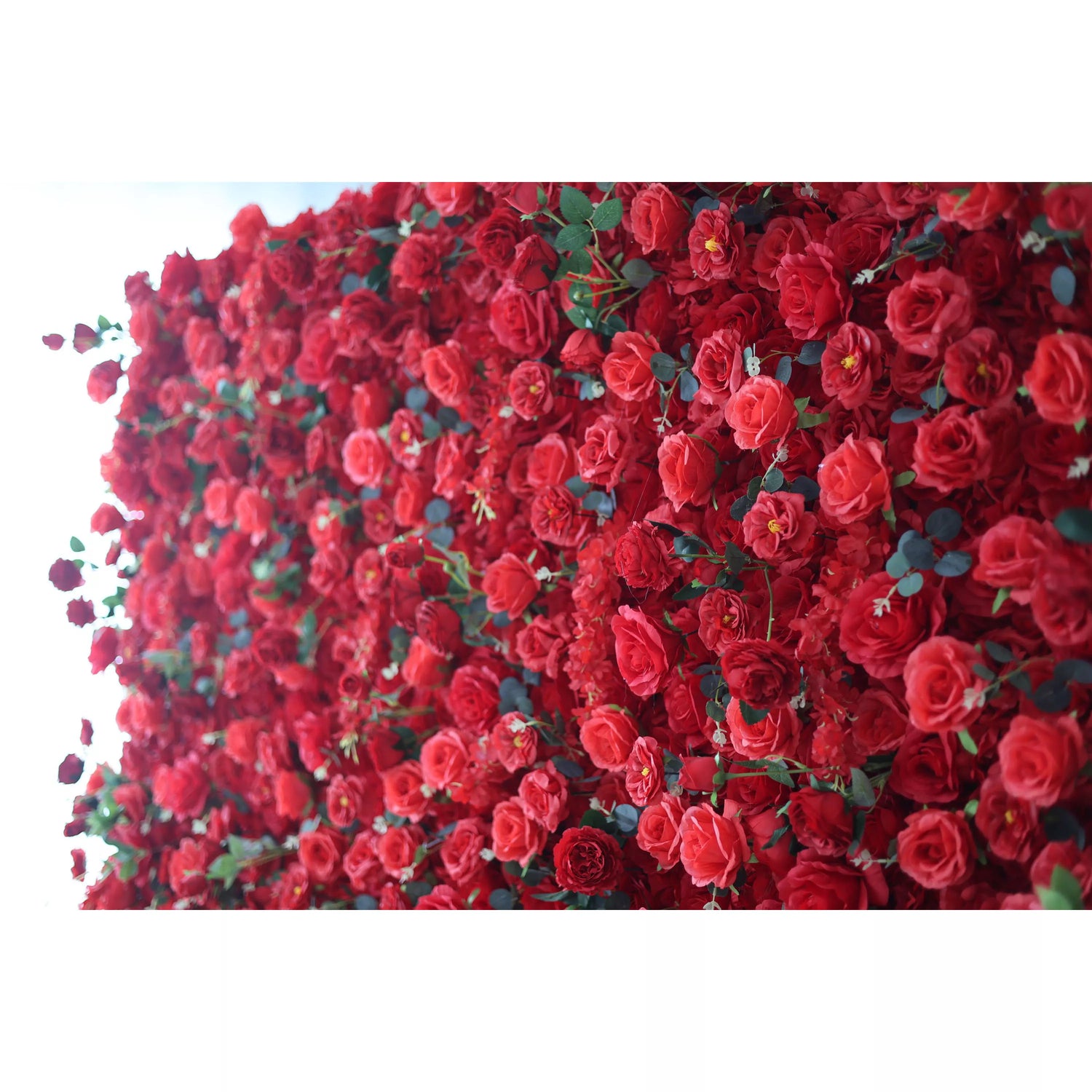 ValarFlowers Künstlicher Blumenwandhintergrund: Die Entrückung der roten Rose - Personifizierte Leidenschaft-VF-279